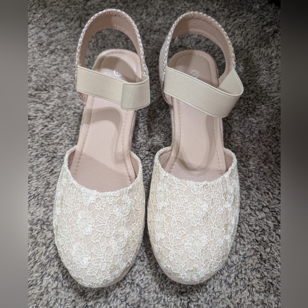 Beige lace espadrilles wedges